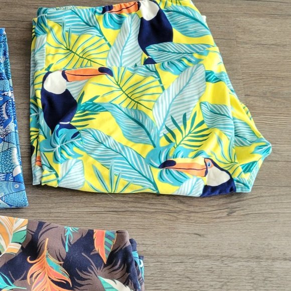 LuLaRoe TC "Tucan" Leggings - Picture 1 of 3